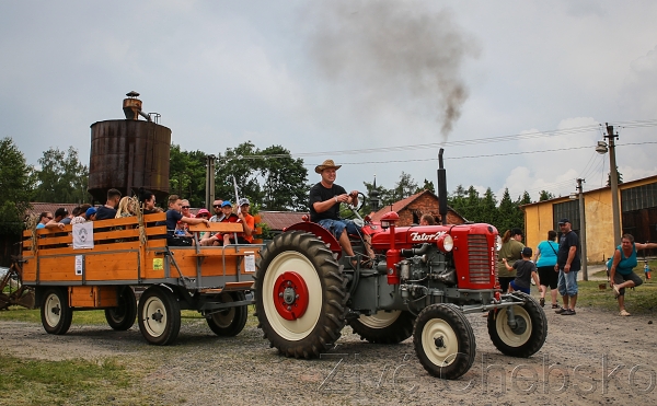 Ani déšť nepokazil Setkání starých traktorů ve Skalné